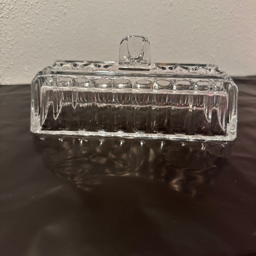 Glass butter dish lid